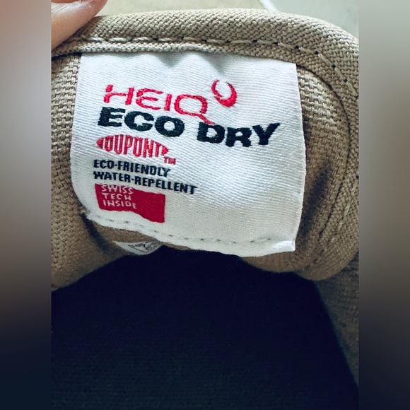 Vans Unisex Old Skool Heiq Eco Boost Beige and White Sneakers - Picture 12 of 13